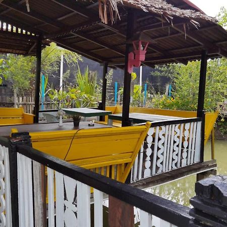 فندق ايبوهفي  Mykampung Chalet المظهر الخارجي الصورة