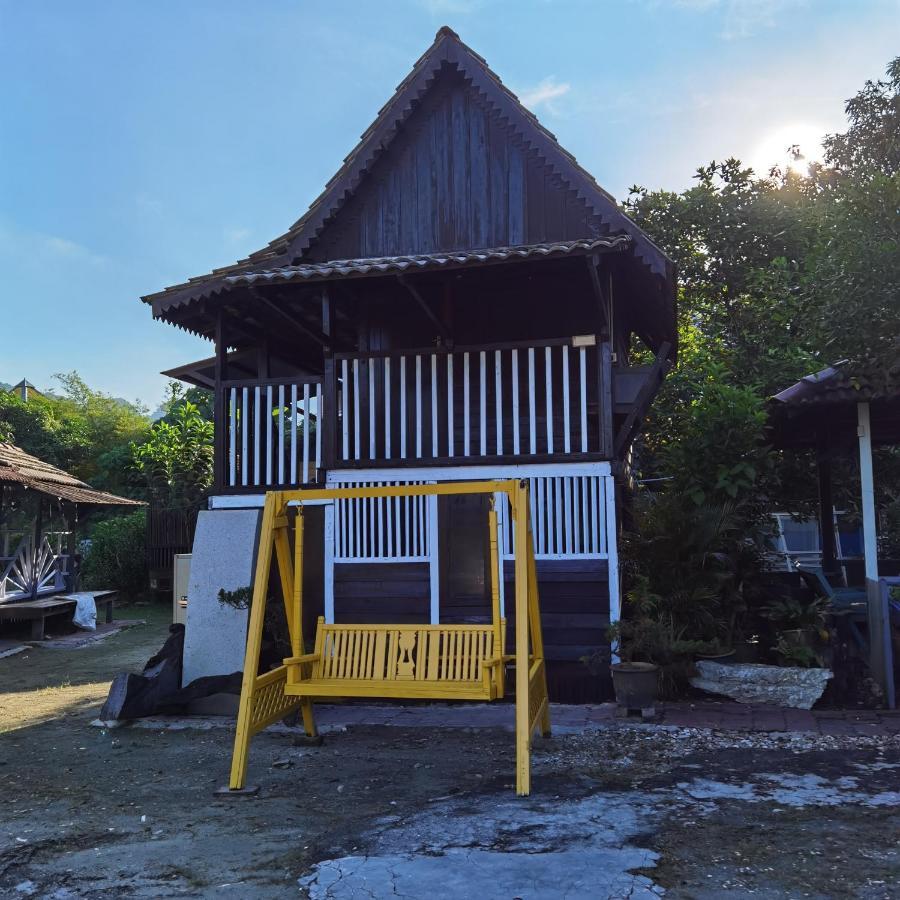 فندق ايبوهفي  Mykampung Chalet المظهر الخارجي الصورة