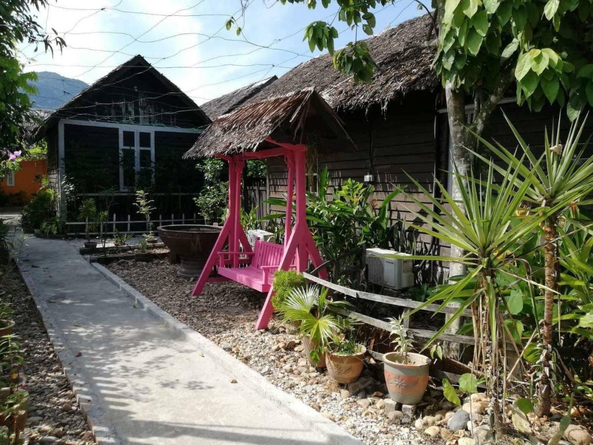 فندق ايبوهفي  Mykampung Chalet المظهر الخارجي الصورة